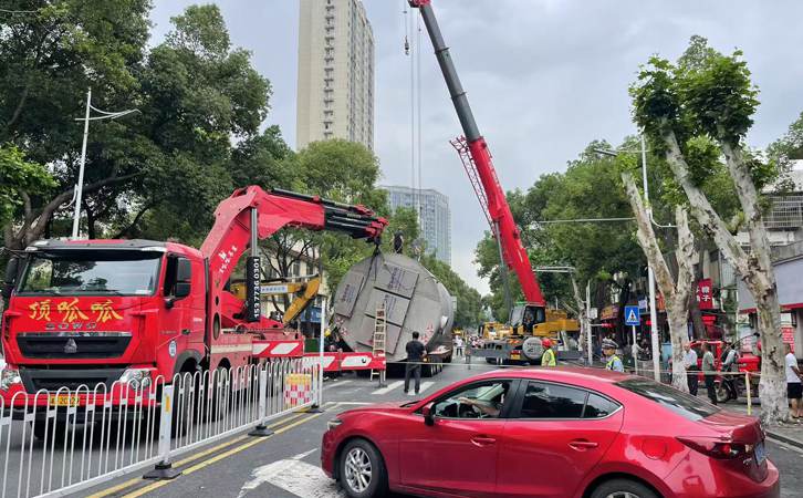 1753150559190465.jpg 516.jpg